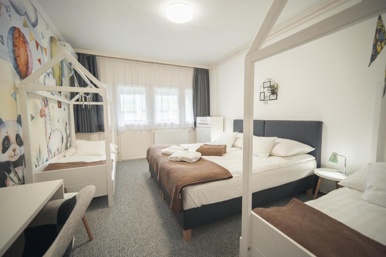 Hoforras Hotel ギュラ エクステリア 写真